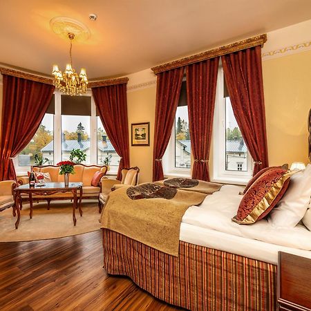 Hotel Astor Vaasa Bagian luar foto