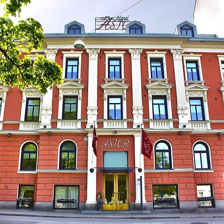 Hotel Astor Vaasa Bagian luar foto