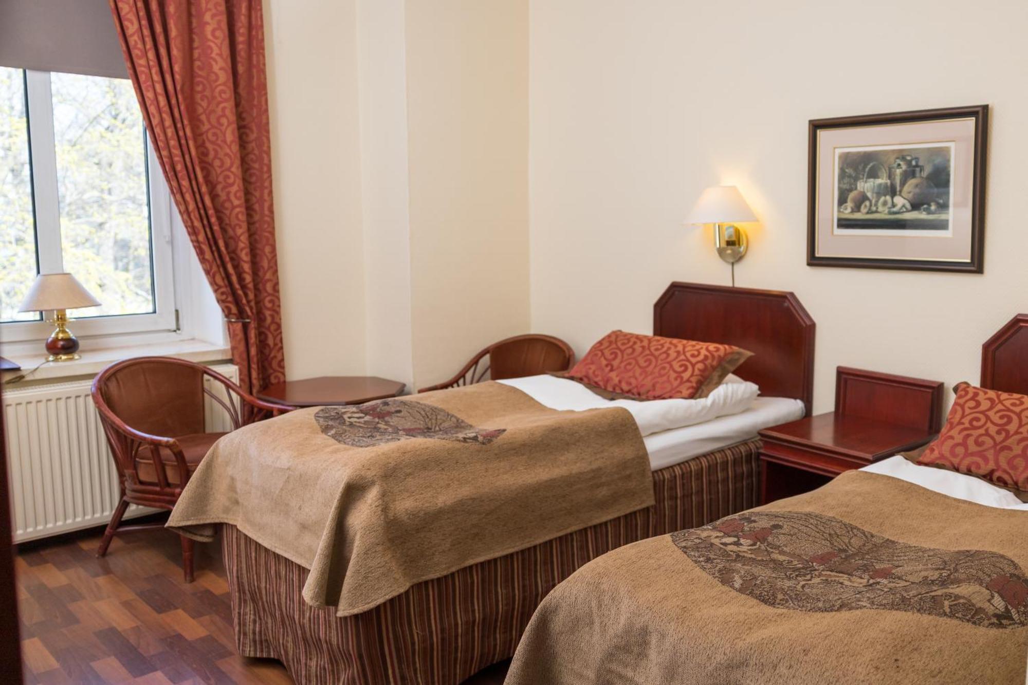 Hotel Astor Vaasa Bagian luar foto