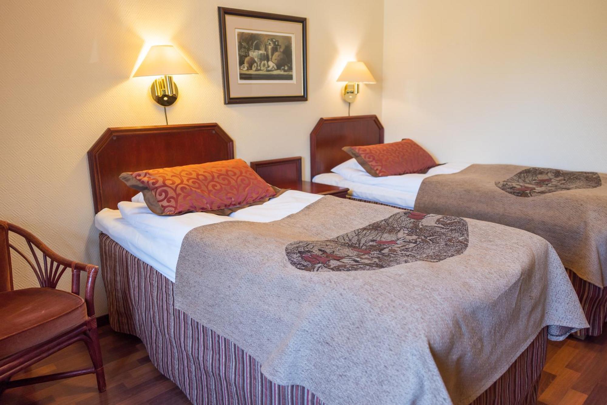 Hotel Astor Vaasa Bagian luar foto