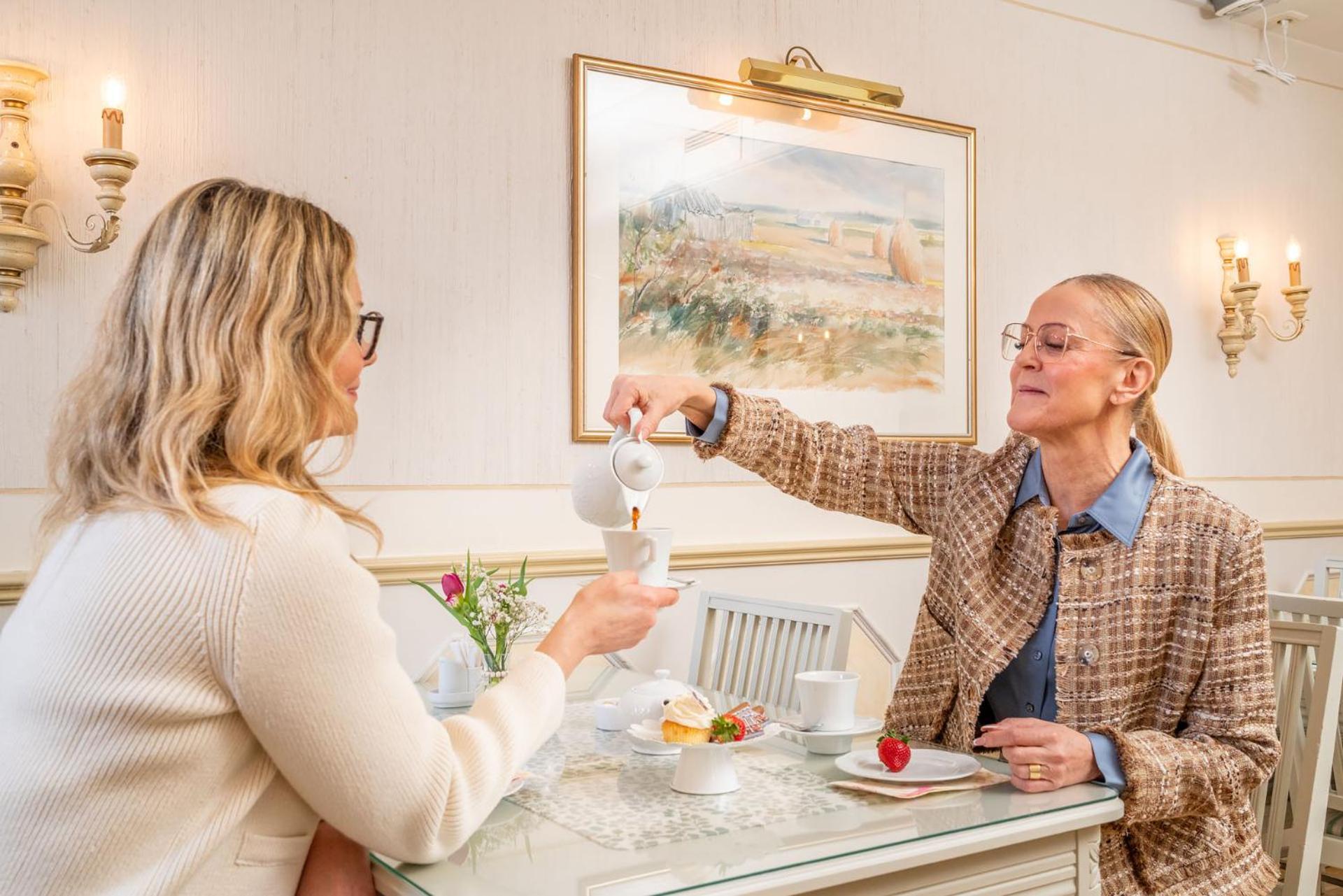 Hotel Astor Vaasa Bagian luar foto