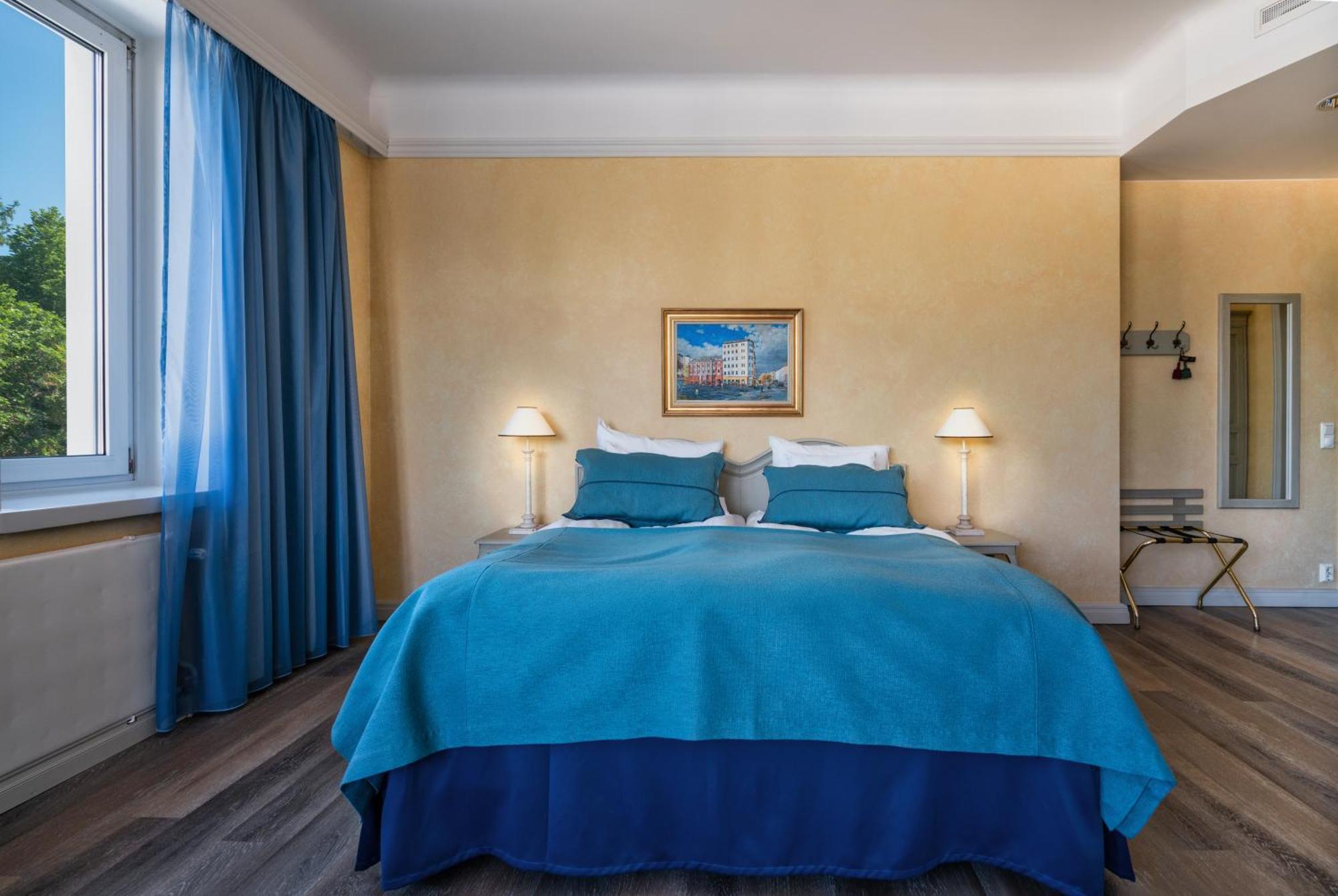 Hotel Astor Vaasa Bagian luar foto