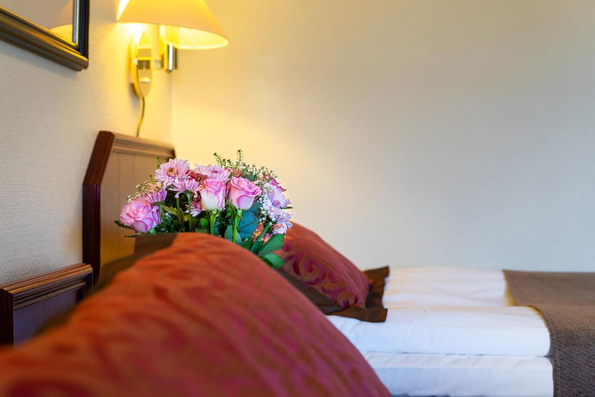 Hotel Astor Vaasa Bagian luar foto