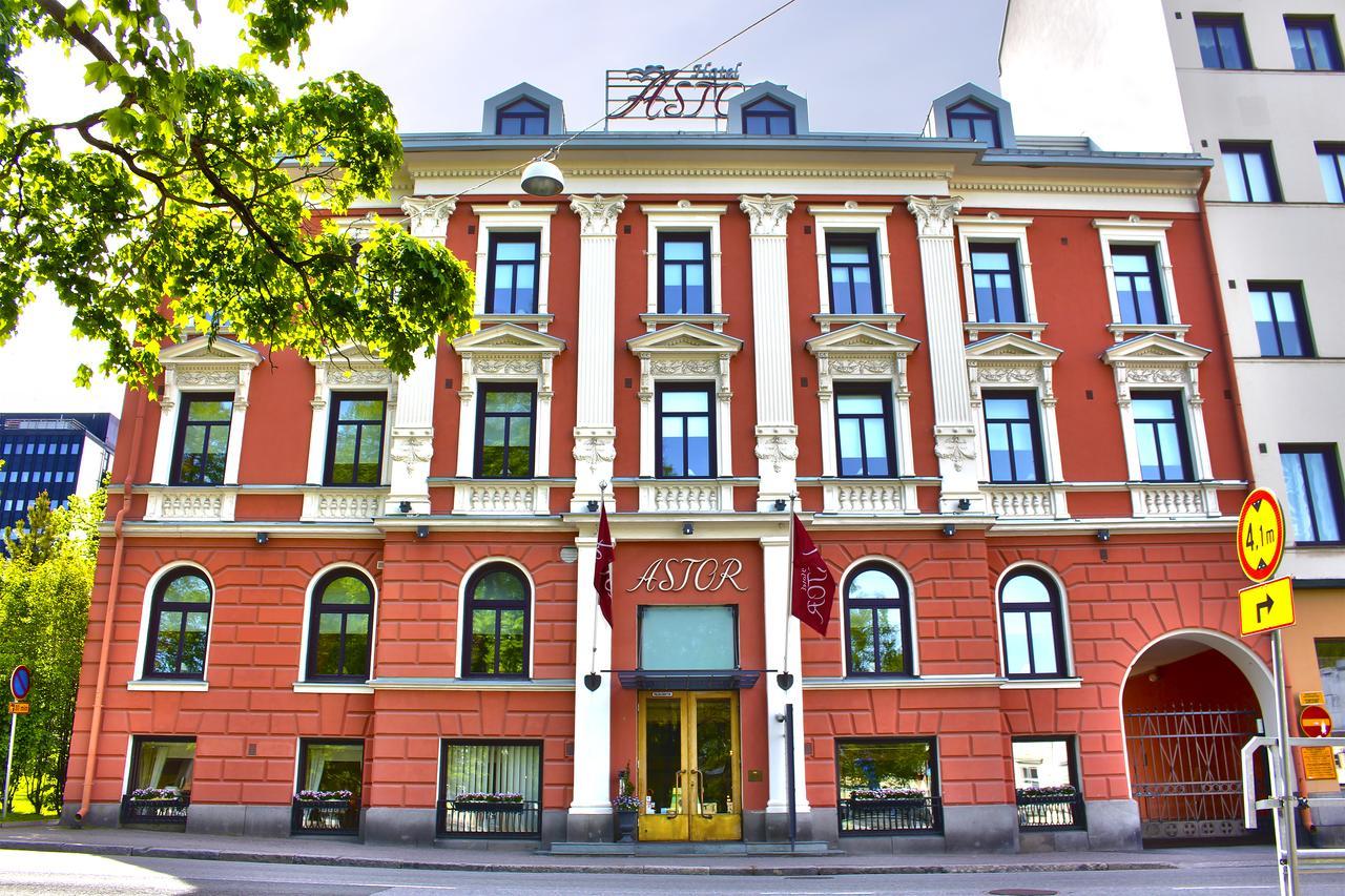 Hotel Astor Vaasa Bagian luar foto